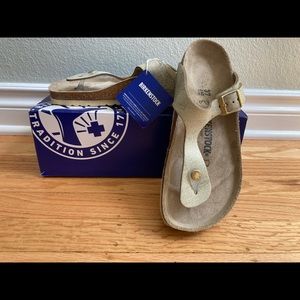 New in box Birkenstock Gizeh Washed Metallic